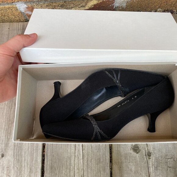 Vintage Stuart Weitzman Womens Pump Size 6 Black Satin High Heels - Picture 11 of 13